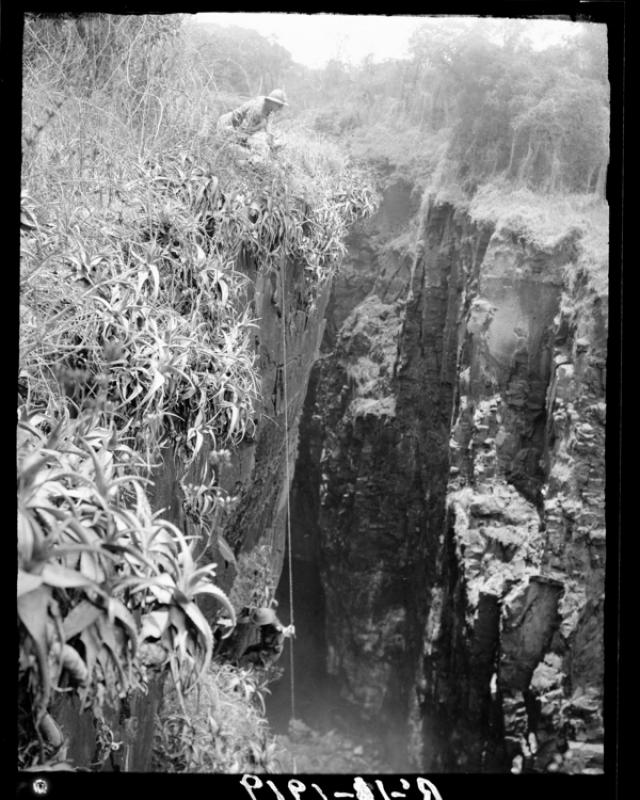 azu_shantz_19191108_36709_m.jpg azu_shantz_19191108_36709_m.jpg